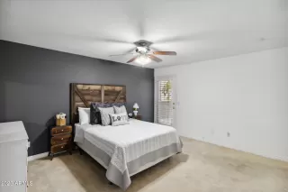 Photo #5: 6577885 Listing