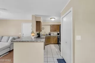 Photo #6: 6578062 Listing