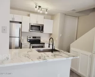 Photo #1: 6578137 Listing 