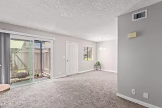 Photo #3: 6578736 Listing 