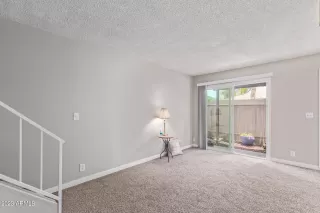 Photo #5: 6578736 Listing 