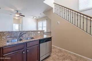 Photo #6: 6578747 Listing