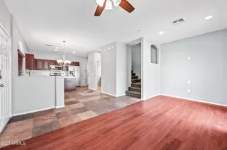 Photo #3: 6579236 Listing