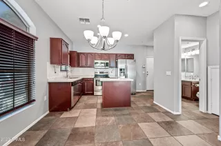 Photo #5: 6579236 Listing