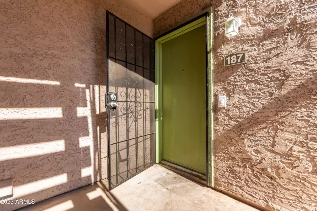 MLS: 6579320 Condo For Sale