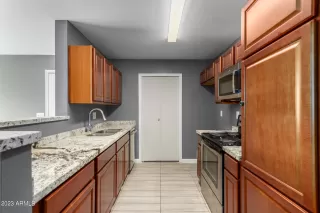 Photo #6: 6579320 Listing 