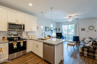 Photo #3: 6579321 Listing 