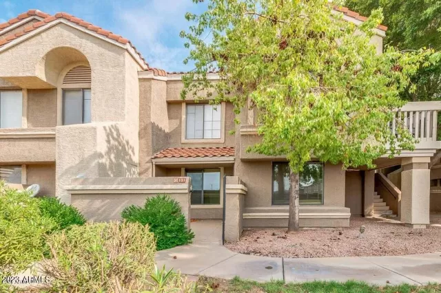 MLS: 6579357 Condo For Sale