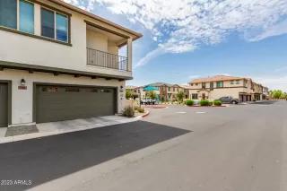 Photo #2: 6579452 Listing 