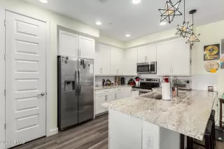 Photo #5: 6579452 Listing 