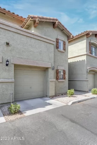 Photo #6: 6579479 Listing