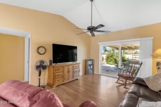 Photo #6: 6579564 Listing 