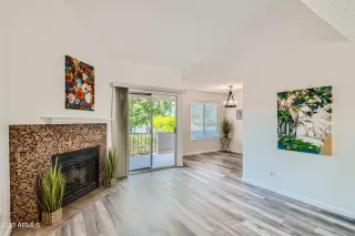 Photo #2: 6579572 Listing