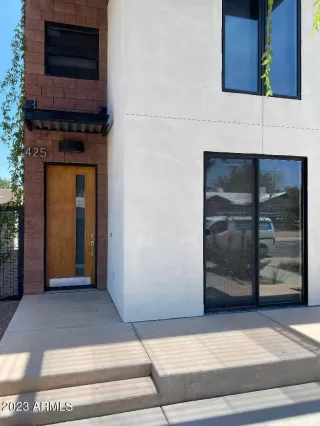 More Details about MLS # 6579640 : 425 S ROOSEVELT STREET