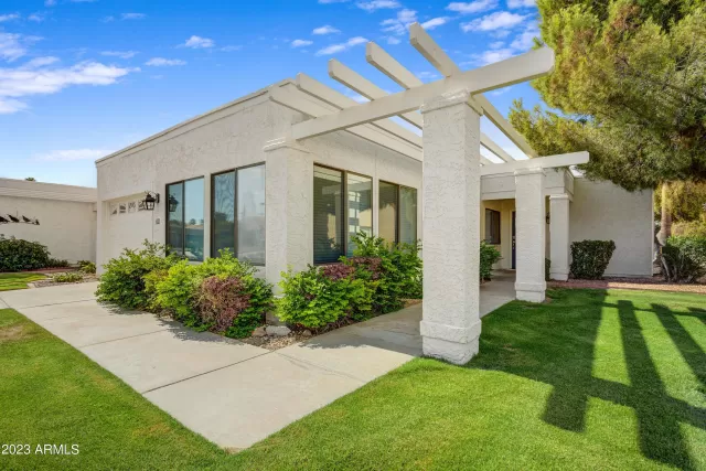 MLS: 6579712 Condo For Sale