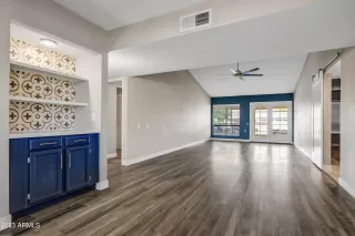 Photo #2: 6579712 Listing