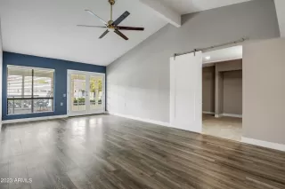 Photo #3: 6579712 Listing