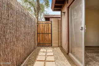 Photo #2: 6579789 Listing