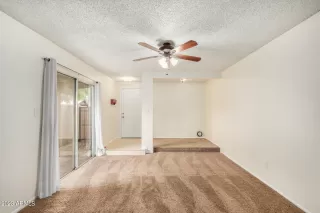 Photo #5: 6579789 Listing