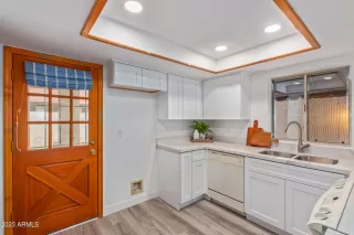 Photo #4: 6579891 Listing 