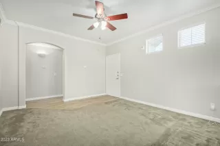 Photo #6: 6580064 Listing