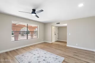 Photo #2: 6580486 Listing