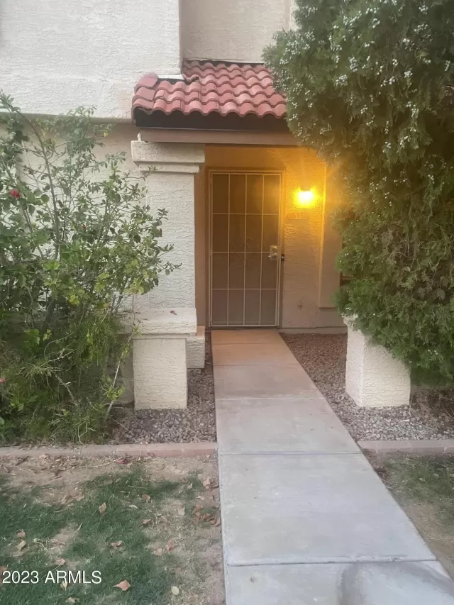 MLS: 6580940 Condo For Sale