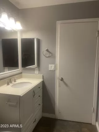 Photo #4: 6580940 Listing 