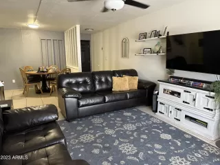 Photo #2: 6581125 Listing