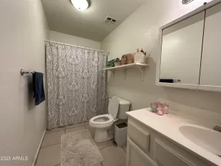 Photo #4: 6581125 Listing