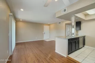 Photo #4: 6581311 Listing 