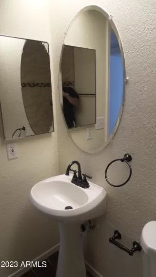 Photo #6: 6581580 Listing 