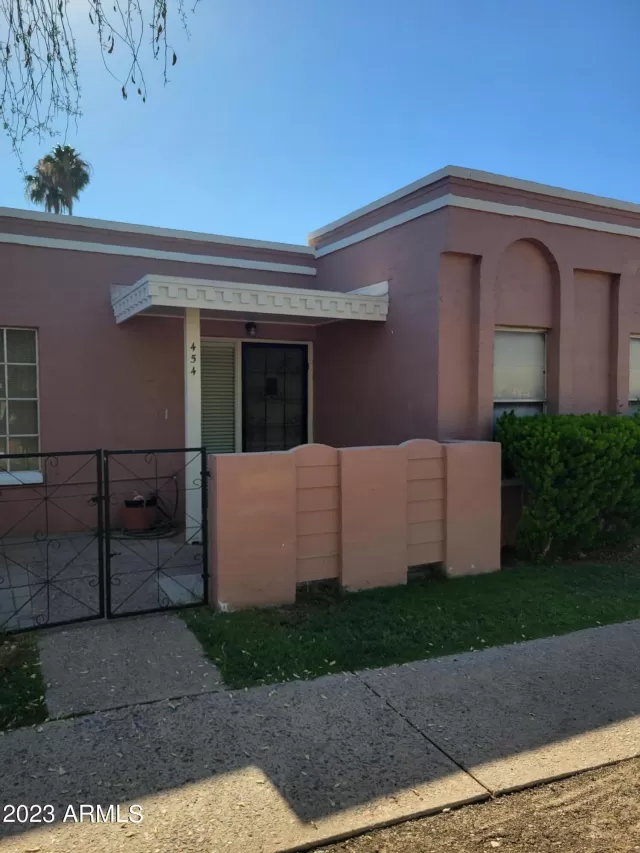 MLS: 6581589 Condo For Sale