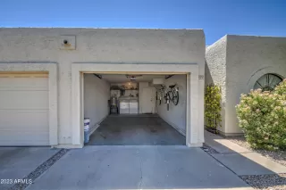 Photo #3: 6581699 Listing