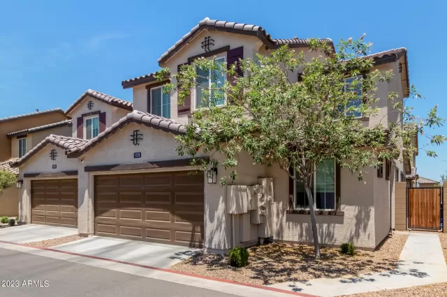 MLS: 6581811 Condo For Sale