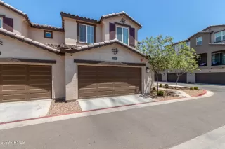 Photo #2: 6581811 Listing