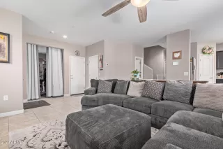 Photo #4: 6581811 Listing