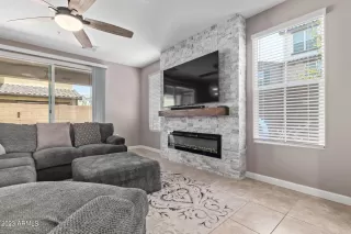 Photo #5: 6581811 Listing