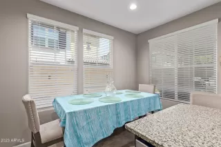 Photo #6: 6581811 Listing