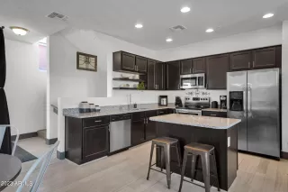 Photo #4: 6581846 Listing 