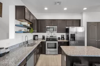 Photo #6: 6581846 Listing 