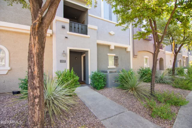 MLS: 6582034 Condo For Sale