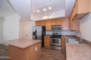 Photo #2: 6582034 Listing 