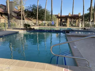 Photo #5: 6582204 Listing