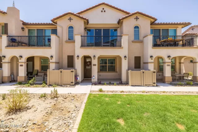 MLS: 6582554 Condo For Sale