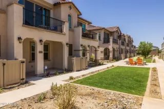 Photo #2: 6582554 Listing