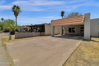 Photo #3: 6582660 Listing