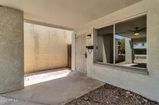 Photo #5: 6582660 Listing