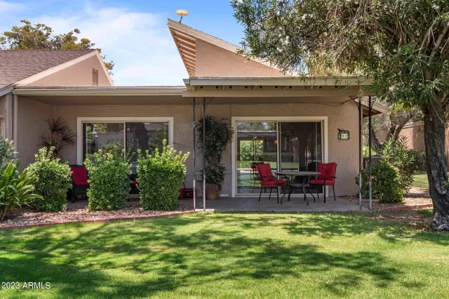 MLS: 6582674 Condo For Sale