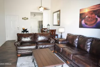 Photo #5: 6582801 Listing